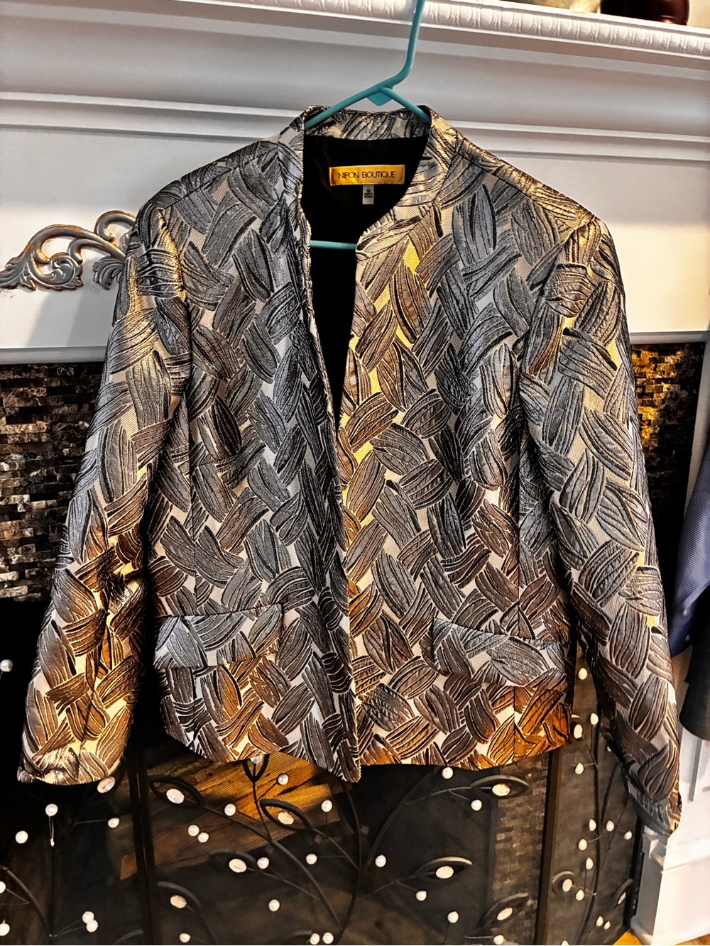 Nipon Boutique Metallic Silver & Black Patterned Blazer